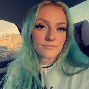 Meet your Posher, Laurel